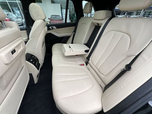 Used 2021 BMW X5 xDrive40i w/ Convenience Package AWD/4WD image 5