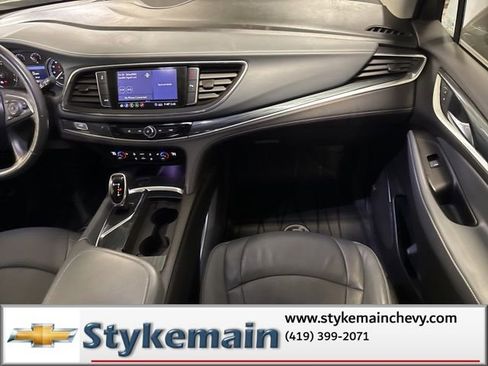 Used 2020 Buick Enclave Essence w/ Sound and Sites Package image 14