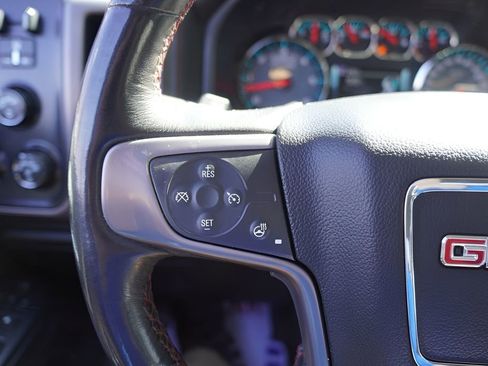 Used 2018 GMC Sierra 1500 SLT AWD/4WD image 23