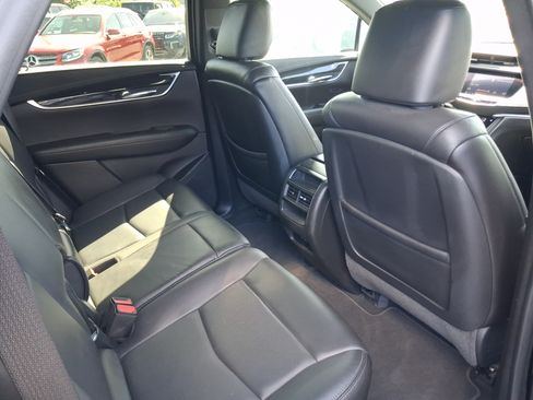 Used 2020 Cadillac XT5 Premium Luxury FWD image 29