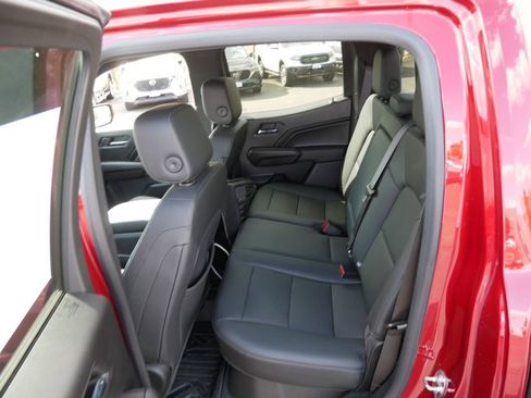 Used 2023 Chevrolet Colorado LT w/ LT Convenience Package III AWD/4WD image 12