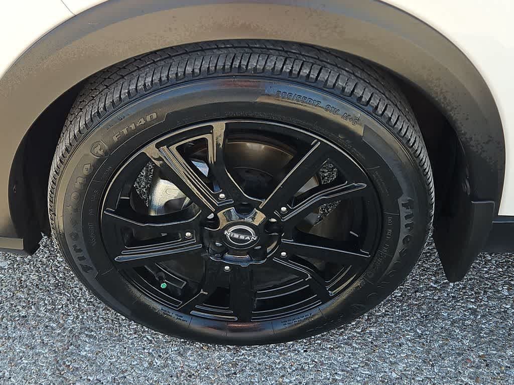 Used 2024 Nissan Kicks SV FWD image 12