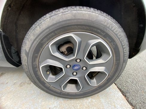 Used 2021 Ford EcoSport S FWD image 26