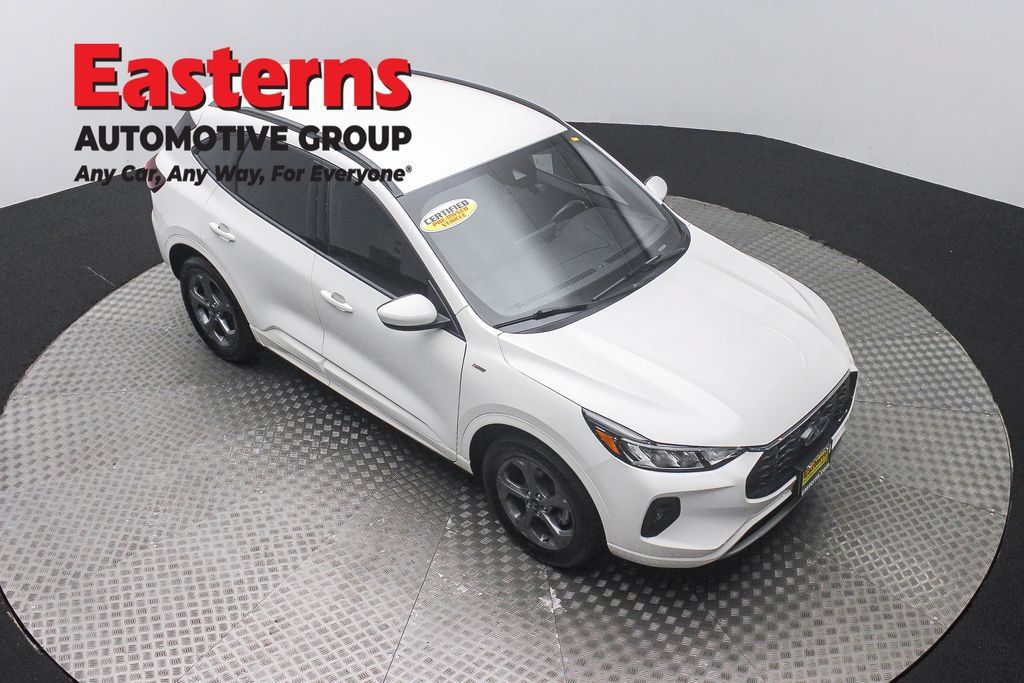 Used 2024 Ford Escape ST-Line Select w/ Tech Pack #1 AWD/4WD image 3