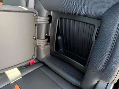 Used 2024 GMC Sierra 1500 AT4 w/ AT4 Preferred Package image 17