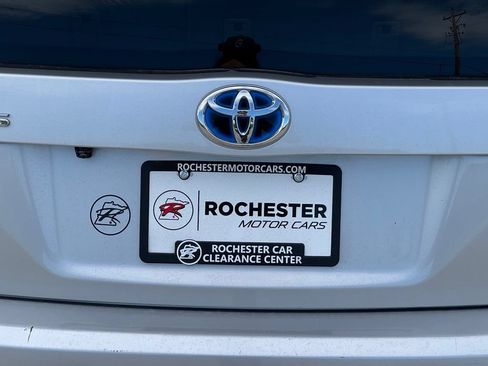 Used 2014 Toyota Prius Two FWD image 40