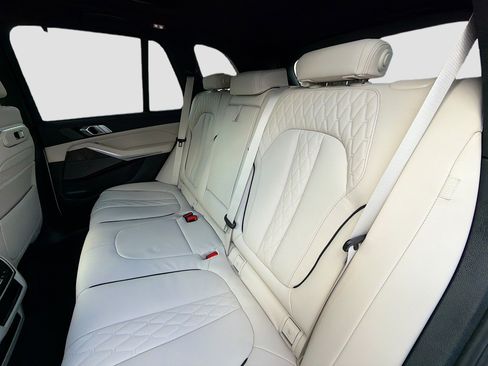 New 2026 BMW X5 xDrive50e w/ Executive Package AWD/4WD image 20