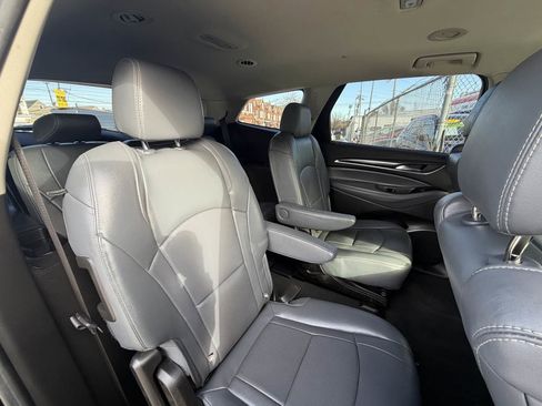 Used 2020 Buick Enclave Essence w/ Sound and Sites Package image 28