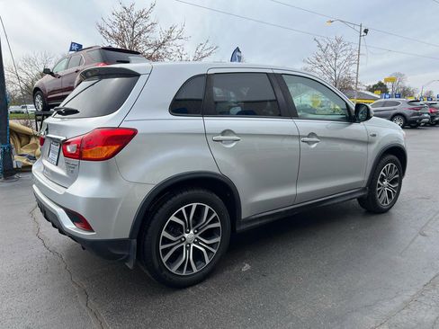Used 2018 Mitsubishi Outlander Sport SE image 6
