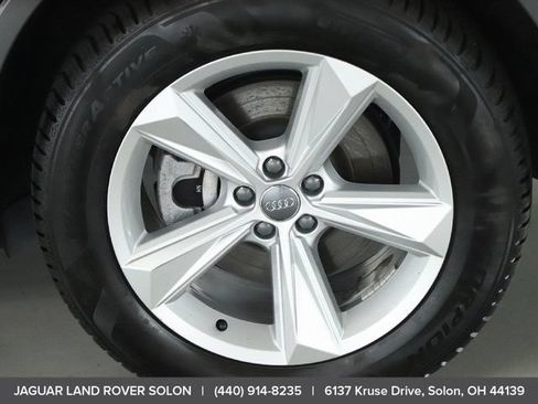 Used 2020 Audi Q7 2.0T Premium Plus AWD/4WD image 40