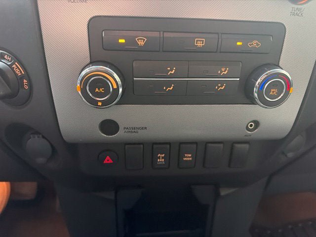 Used 2008 Nissan Titan LE AWD/4WD image 12