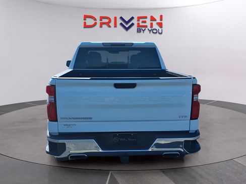 Used 2021 Chevrolet Silverado 1500 LTZ AWD/4WD image 4