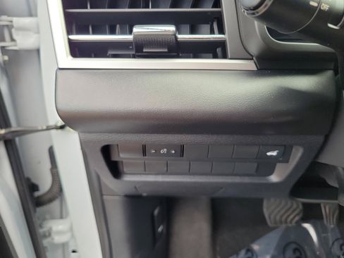 Used 2023 Mitsubishi Outlander SEL FWD image 20