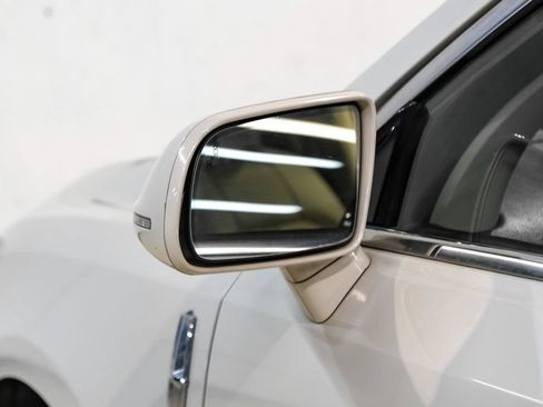 Used 2019 Lincoln MKT AWD image 43
