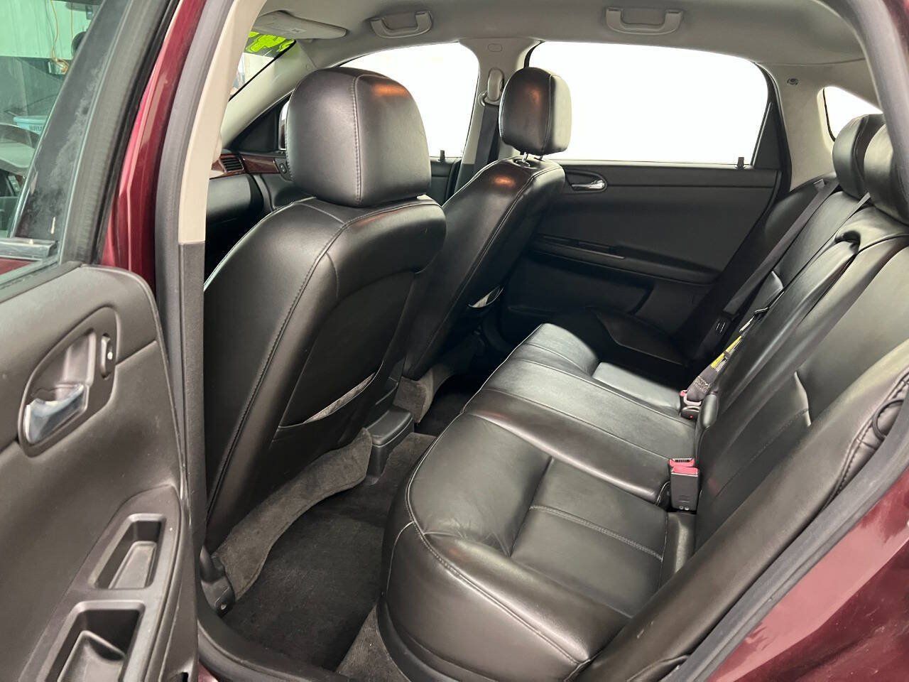 Used 2007 Chevrolet Impala LT FWD image 9
