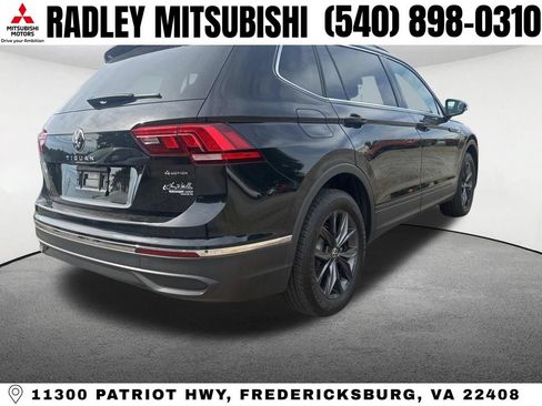 Used 2023 Volkswagen Tiguan SE w/ Panoramic Sunroof Package AWD/4WD image 6