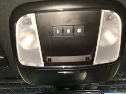 Used 2022 Dodge Charger R/T RWD image 33