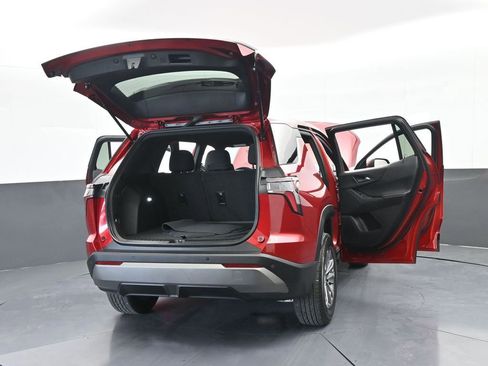 Used 2025 Chevrolet Equinox LT image 73