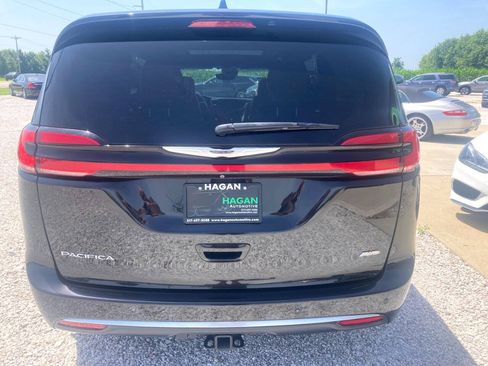 Used 2022 Chrysler Pacifica Pinnacle AWD/4WD image 5