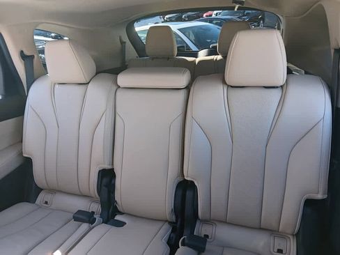 Used 2023 Acura MDX SH-AWD w/ Technology Package image 16