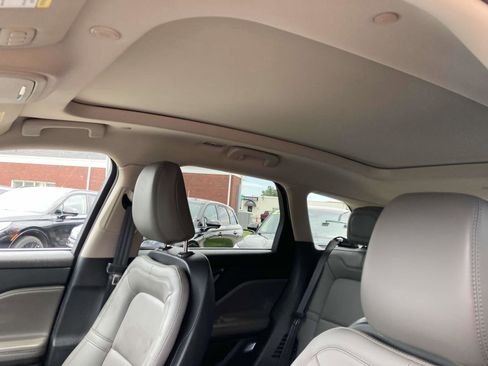 New 2025 Lincoln Corsair Premiere w/ Equipment Group 101A image 22