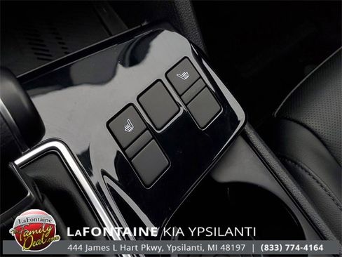 Certified 2025 Kia Sportage EX image 30