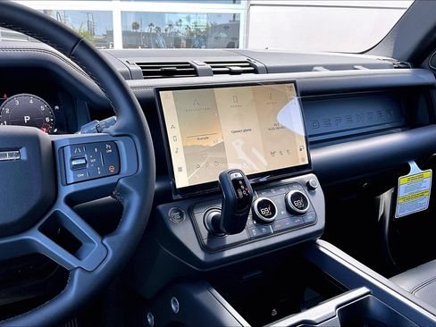 New 2026 Land Rover Defender 110 X-Dynamic SE AWD/4WD image 7