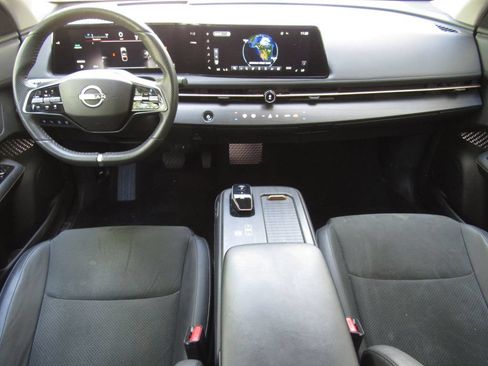 Used 2024 Nissan Ariya AWD image 27
