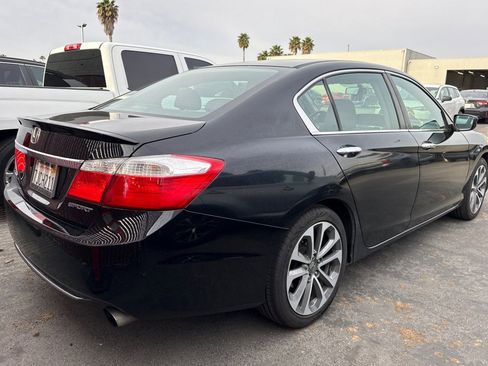 Used 2015 Honda Accord Sport image 5