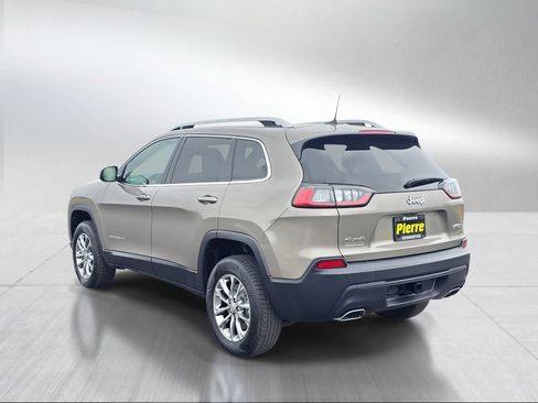 Used 2019 Jeep Cherokee Latitude Plus w/ Comfort/Convenience Group AWD/4WD image 4