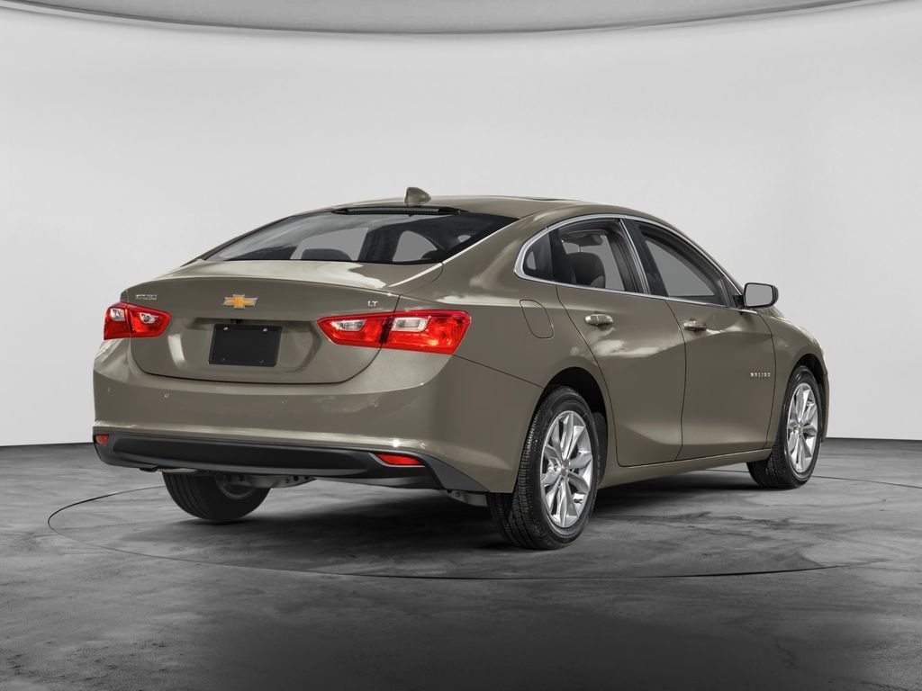 Used 2025 Chevrolet Malibu LT FWD image 2
