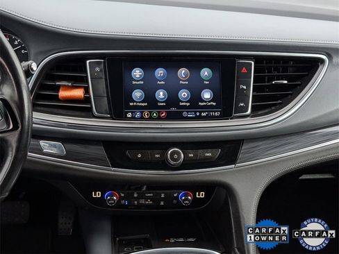 Used 2024 Buick Enclave Premium image 27