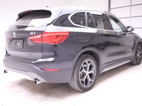 Used 2016 BMW X1 xDrive28i image 4