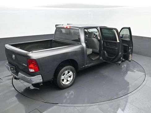 Used 2017 RAM 1500 ST w/ SXT Appearance Group AWD/4WD image 23