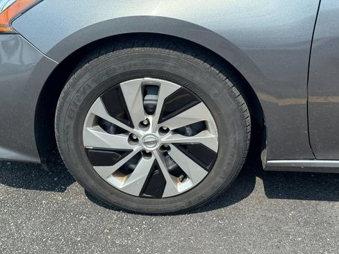Used 2019 Nissan Altima 2.5 S FWD image 9