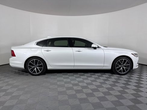 Used 2018 Volvo S90 T6 Momentum w/ Convenience Package AWD/4WD image 11