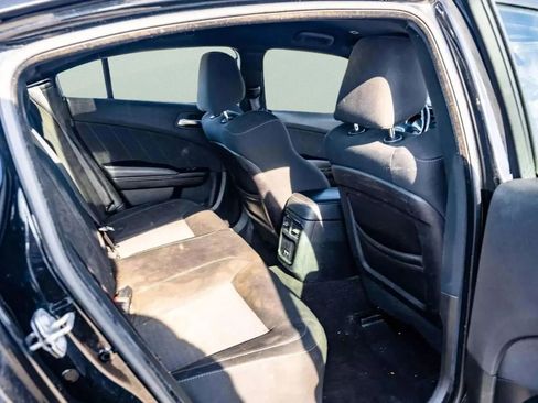 Used 2019 Dodge Charger GT w/ Blacktop Package image 33