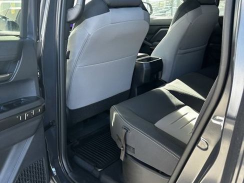 Used 2024 Toyota Tacoma TRD Off-Road image 29