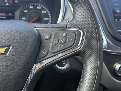 Used 2023 Chevrolet Equinox LS w/ Driver Confidence II Package FWD image 22