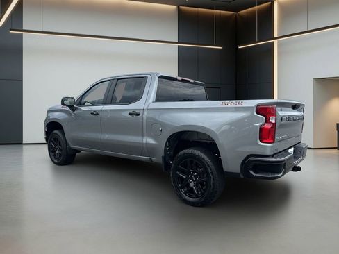 Used 2025 Chevrolet Silverado 1500 LT Trail Boss AWD/4WD image 3