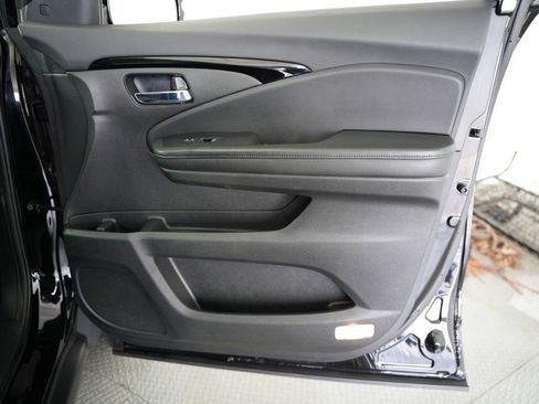 Used 2021 Honda Pilot Elite image 60