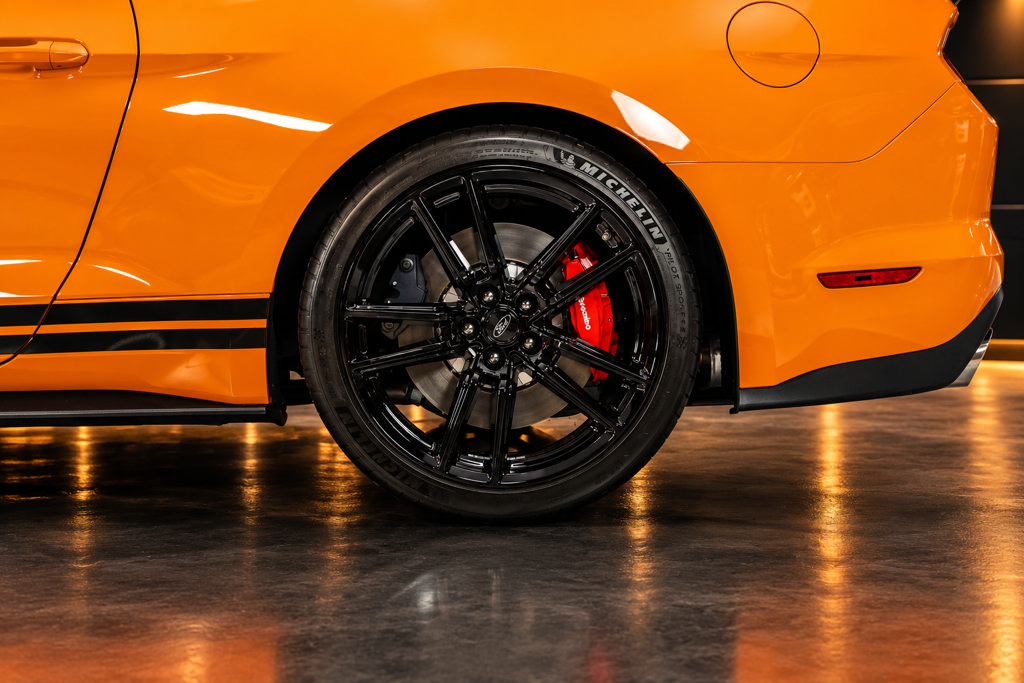 Used 2020 Ford Mustang Shelby GT500 w/ Technology Package RWD image 6