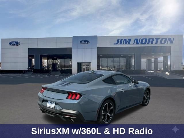 Used 2024 Ford Mustang Coupe RWD image 4