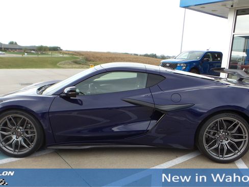 New 2026 Chevrolet Corvette Z06 image 2