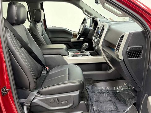 Used 2019 Ford F150 Lariat w/ Equipment Group 502A Luxury AWD/4WD image 30