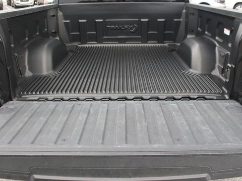 Used 2025 Chevrolet Silverado 1500 LT AWD/4WD image 12