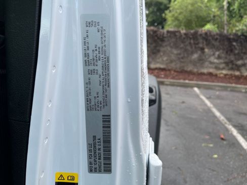 Used 2025 Jeep Wrangler Sport S image 28