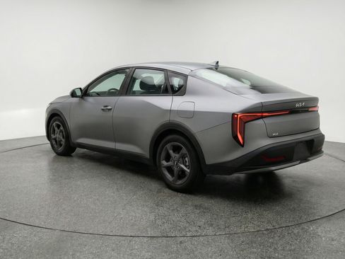 Used 2025 Kia K4 FWD image 6