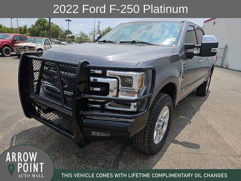 Used 2022 Ford F250 Platinum w/ FX4 Off-Road Package AWD/4WD image 4