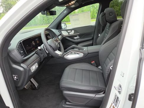 New 2026 Mercedes-Benz GLS 450 4MATIC image 26